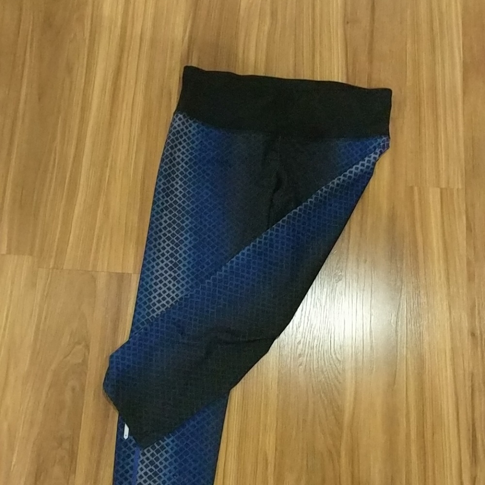 Workout pants - Picture 2 of 3